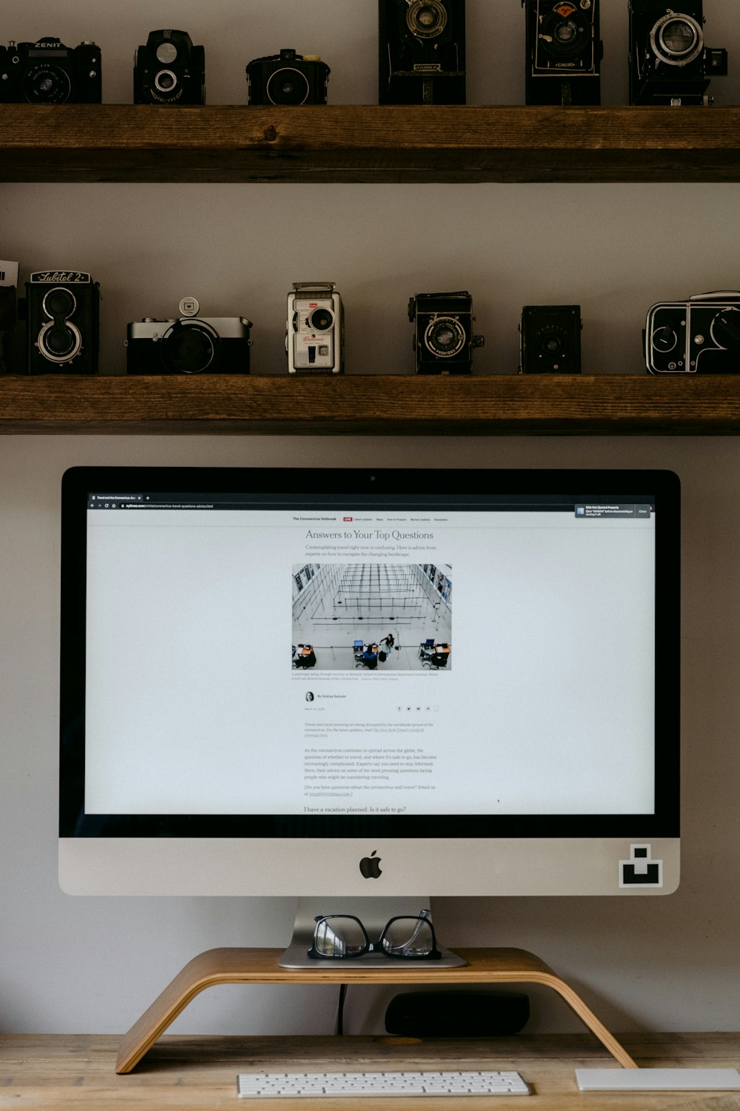 Person using screen reader